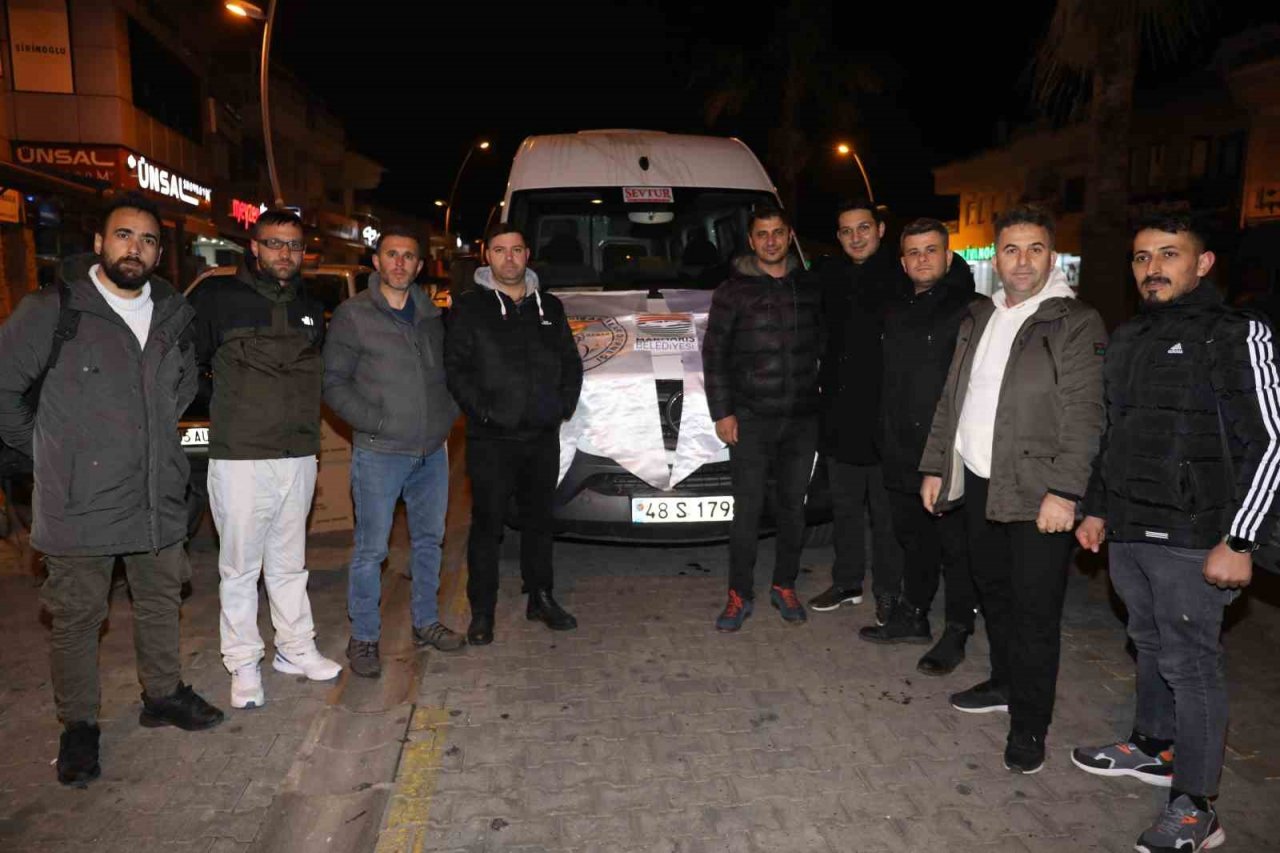 Marmarisli aşçılar depremzedelere yemek yapacak