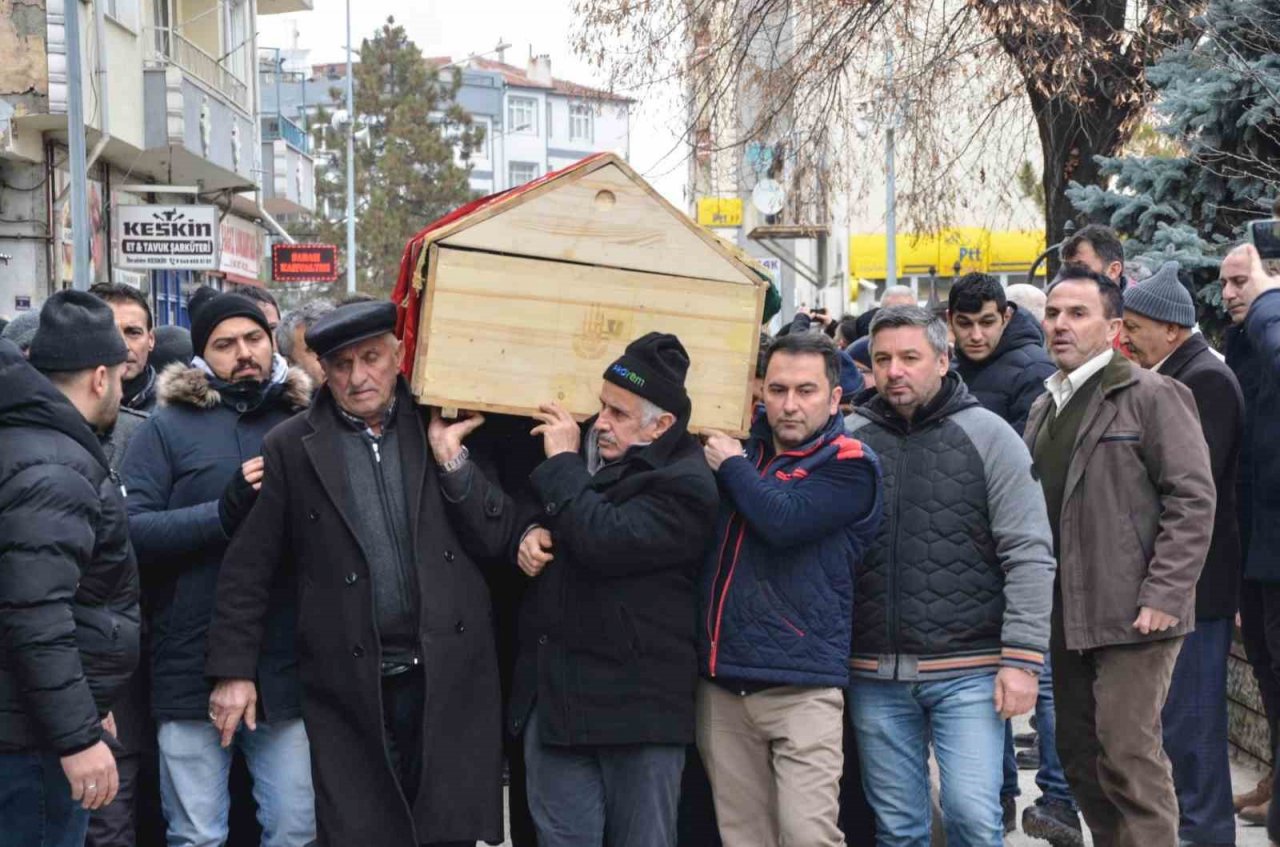 Depremde hayatını kaybeden Hatay İŞKUR İl Müdürü toprağa verildi