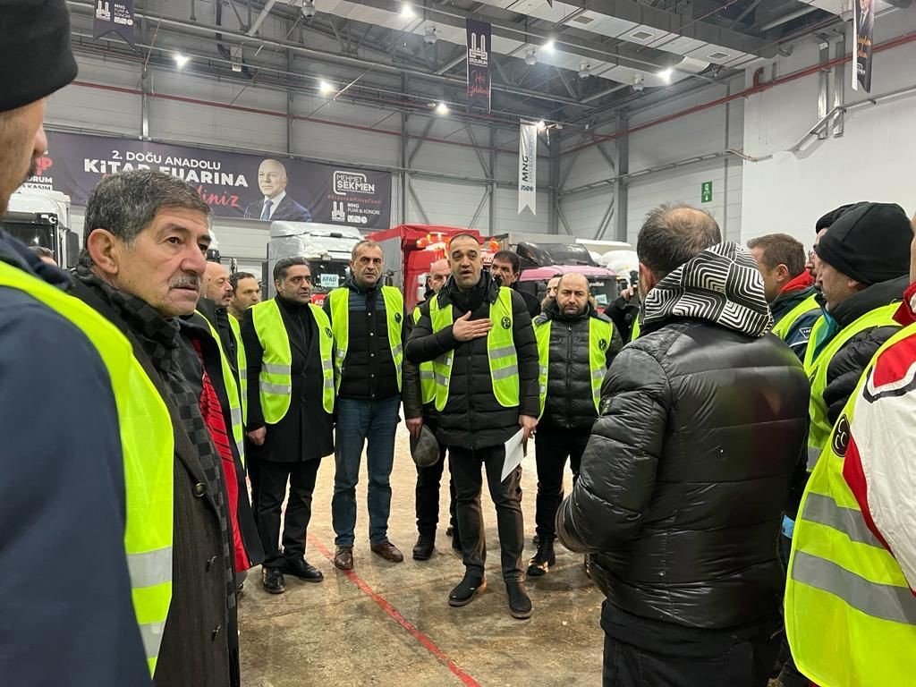 MHP’nin yardım konvoyu yola çıktı