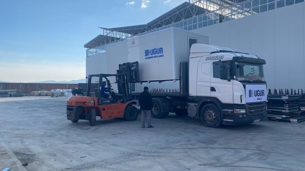 Uğur Soğutma, depremzedeler için seferber oldu