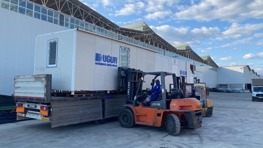 Uğur Soğutma, depremzedeler için seferber oldu