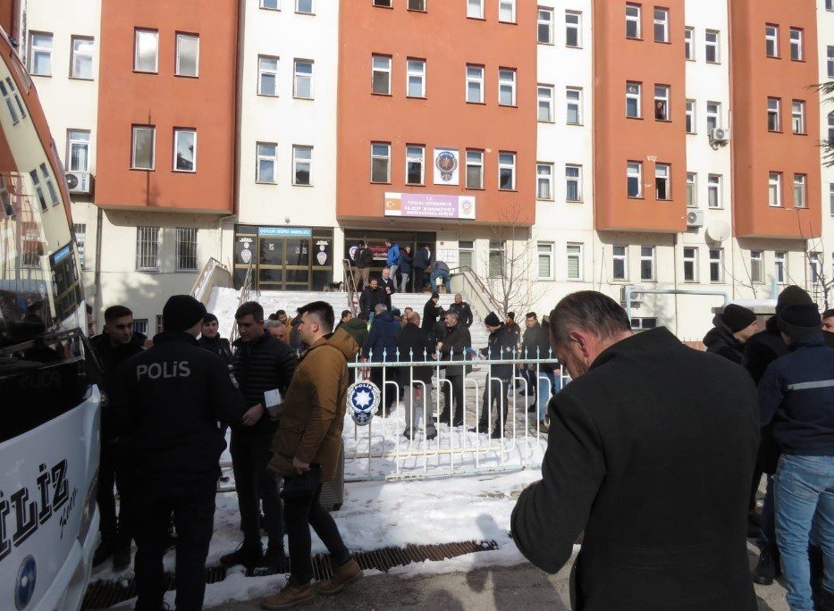 Tavşanlı polisi sfet bölgesine gidiyor