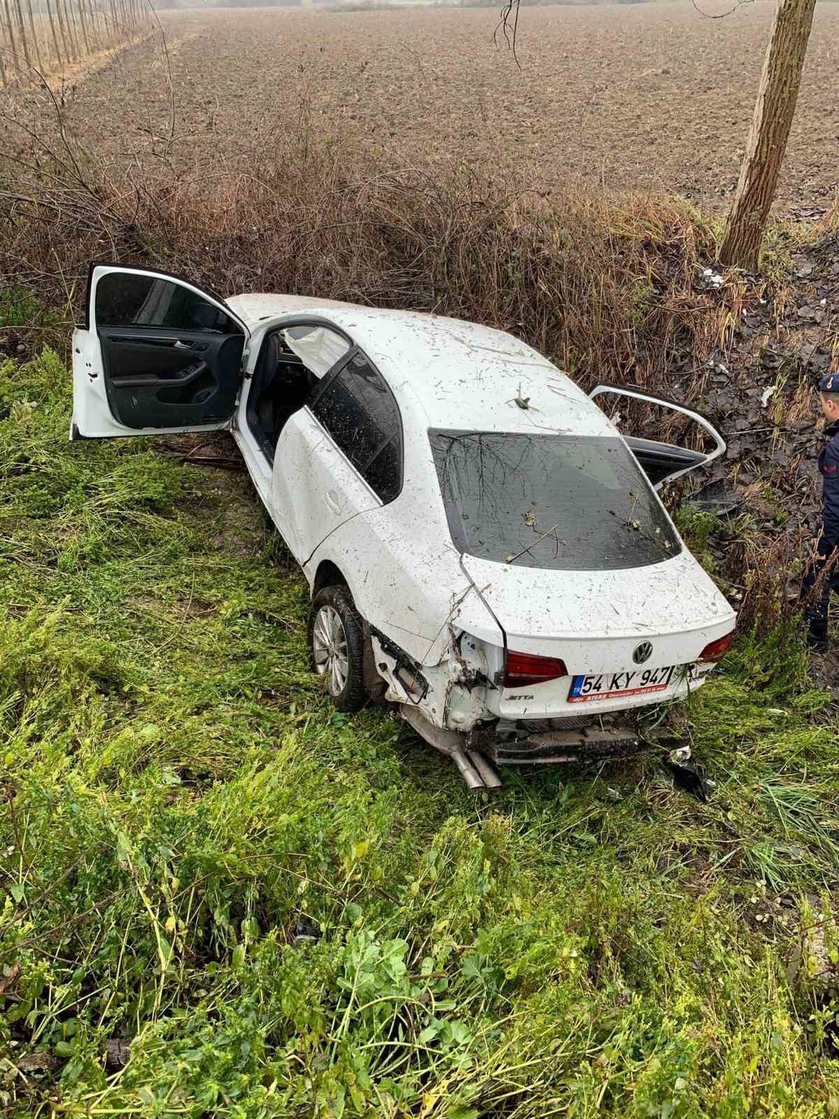 D-100’de otomobil şarampole uçtu: 1 hafif yaralı