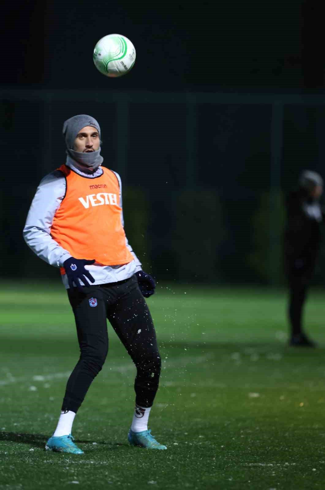 Trabzonspor, Basel maçı hazırlıklarına başladı