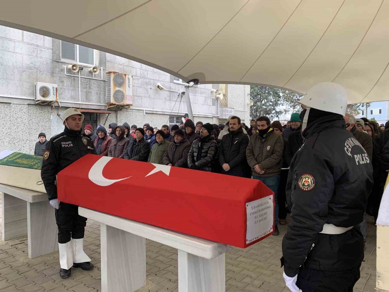 Depremde ölen Başkomiser ve eşi Çorlu’da ebediyete uğurlandı