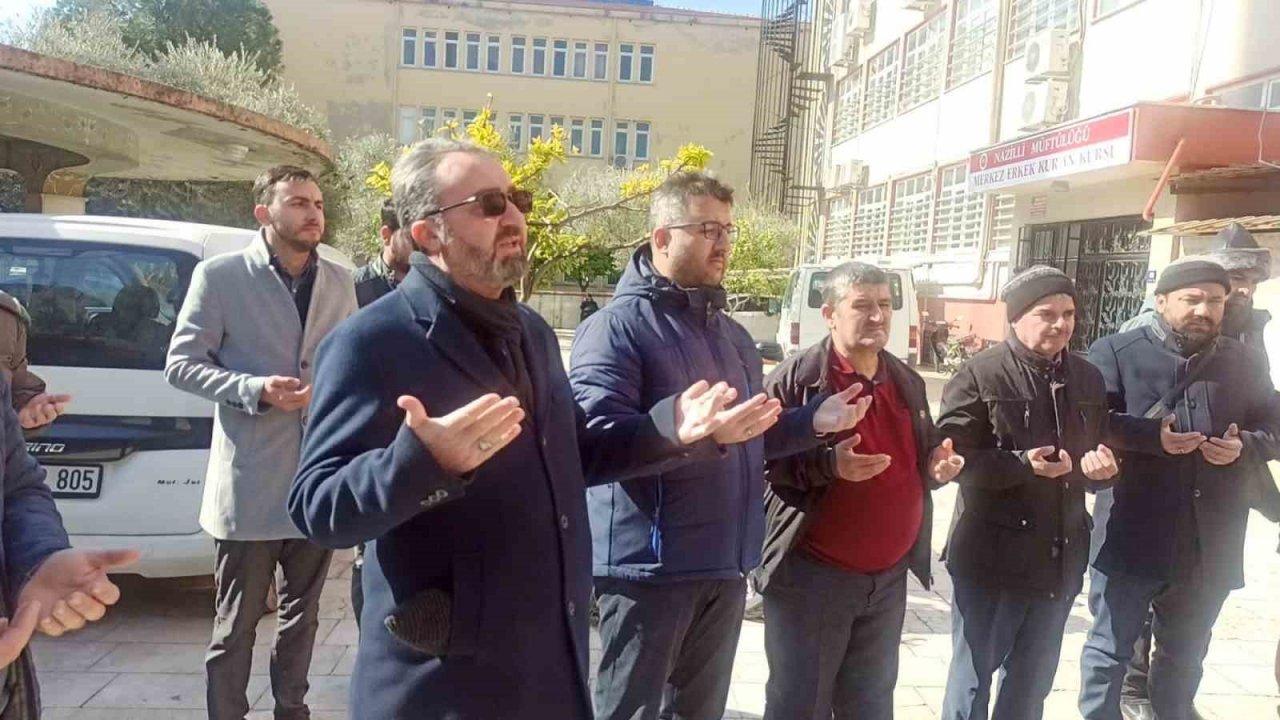 Nazilli İlçe Müftülüğü’den 12 din görevlisi Kahramanmaraş’a gitti