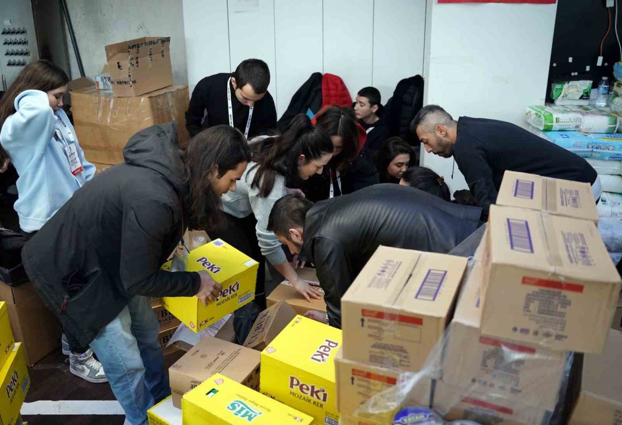 Vodafone Park’ta yardım toplama çalışmaları devam ediyor