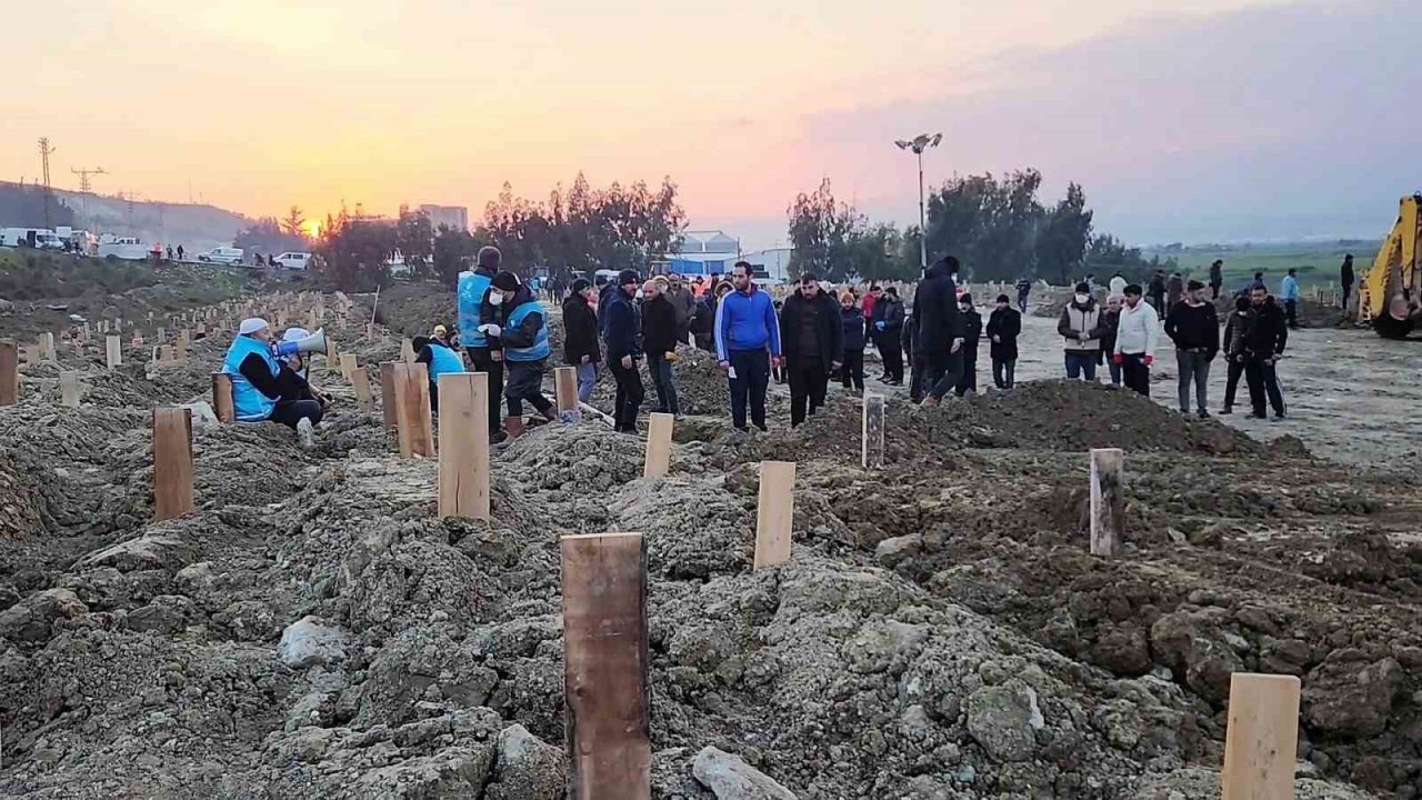 Denizli Valiliği, Hatay’da deprem mezarlığı kurdu