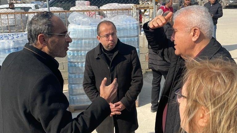 Efeler Belediye Başkanı Atay, deprem bölgesi Hatay’a gitti