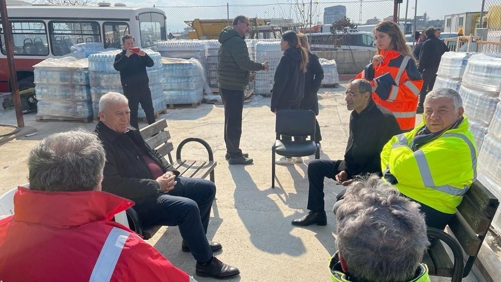 Efeler Belediye Başkanı Atay, deprem bölgesi Hatay’a gitti