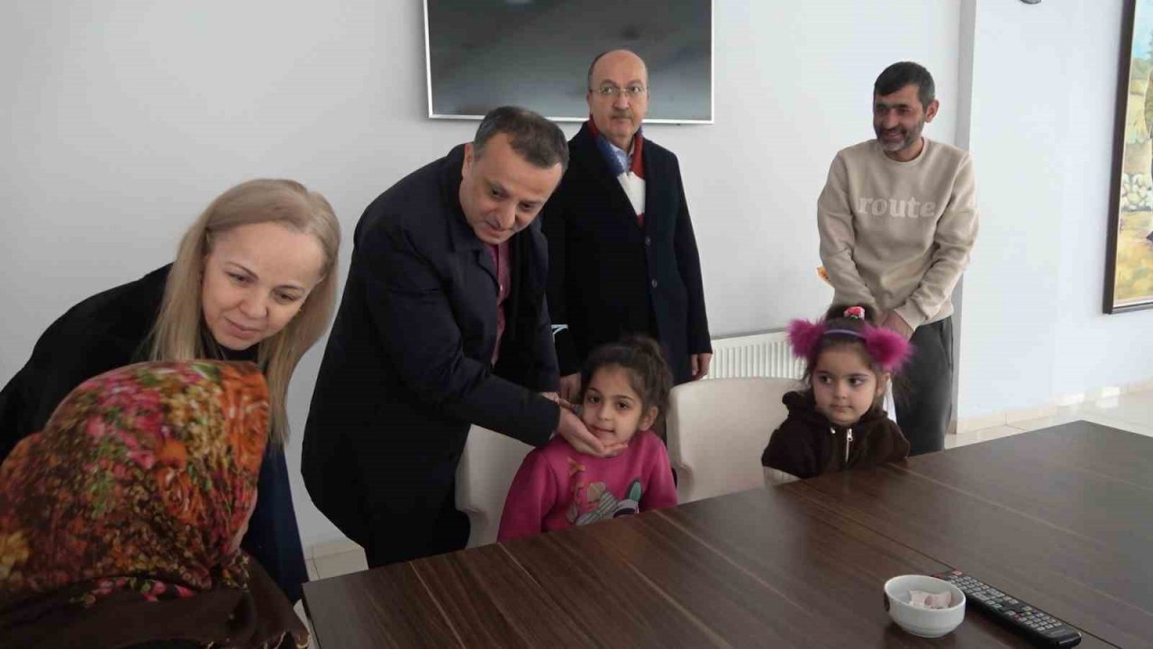 49 depremzede Gümüşhane Üniversitesi Sosyal Tesisleri’ne yerleştirildi