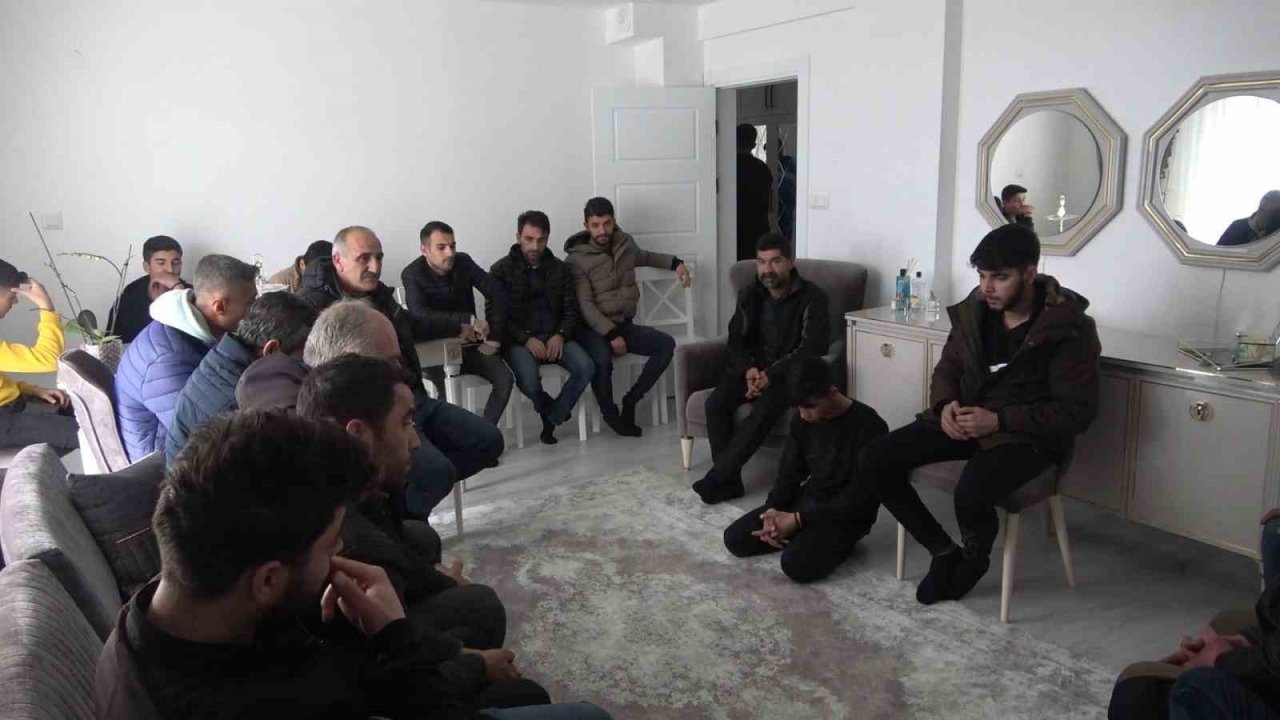 -Gümüşhane’de köy halkı 35 depremzedeye kapılarını açtı