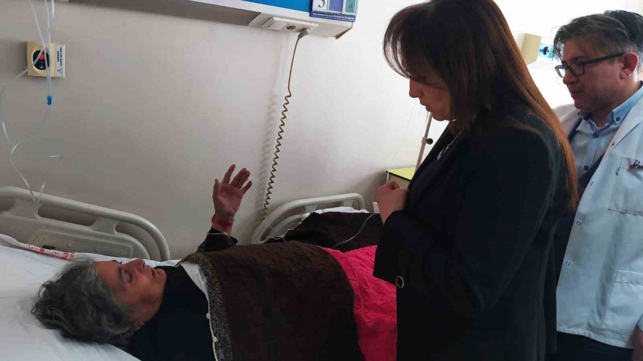 Denizli’ye getirilen depremzedelerin tedavileri sürüyor