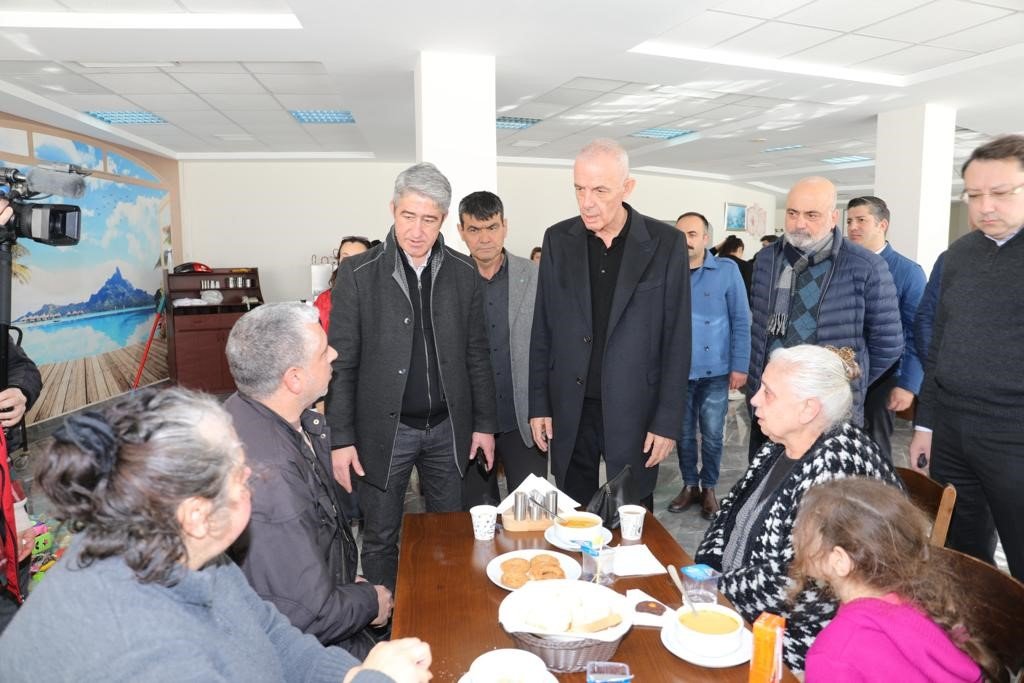 Marmaris’te depremzedeler ile ilgili çalışmalar değerlendirildi