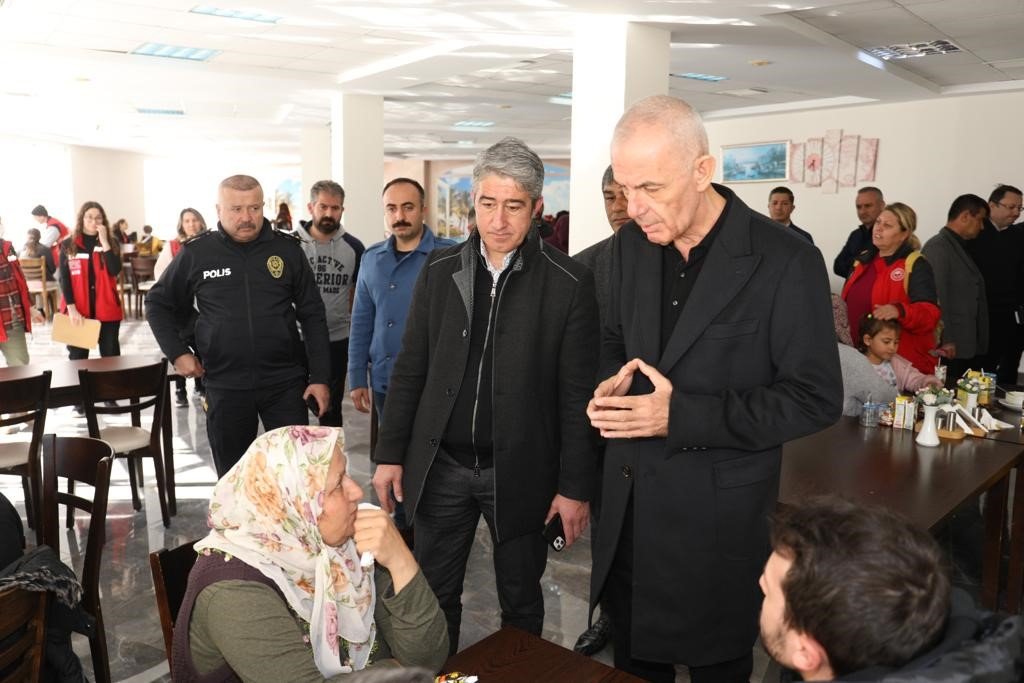 Marmaris’te depremzedeler ile ilgili çalışmalar değerlendirildi