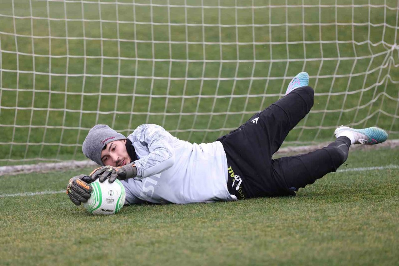 Trabzonspor, Basel maçı hazırlıklarını sürdürdü
