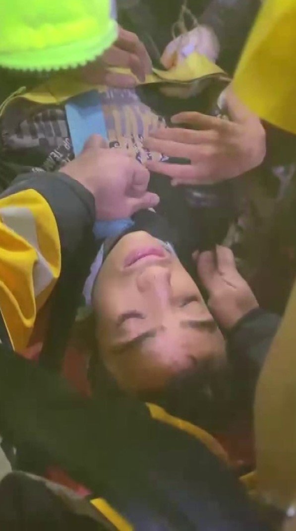 128’inci saatte kesilmeyen umut: 13 yaşındaki Ahmet Arda sağ kurtarıldı