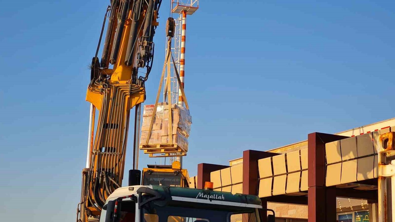 Yunanistan’ın İstanköy Adası’ndan depremzedelere yardım eli