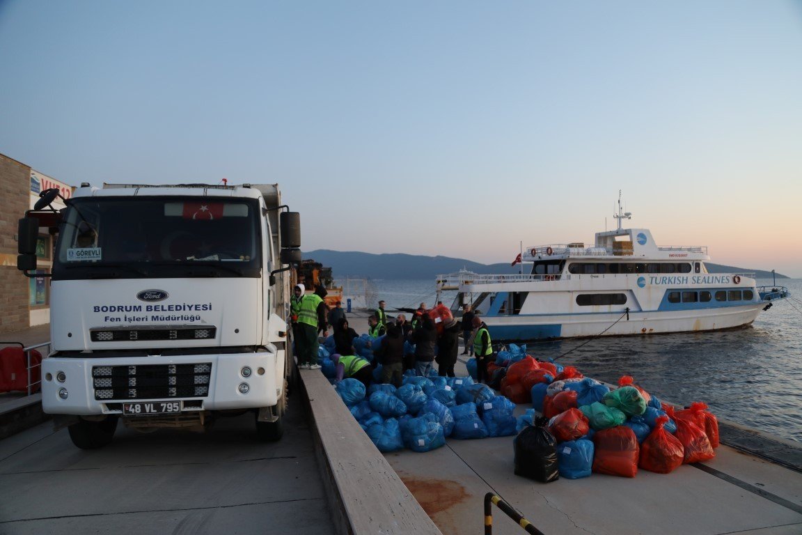 6 günde 124 tır gönderildi