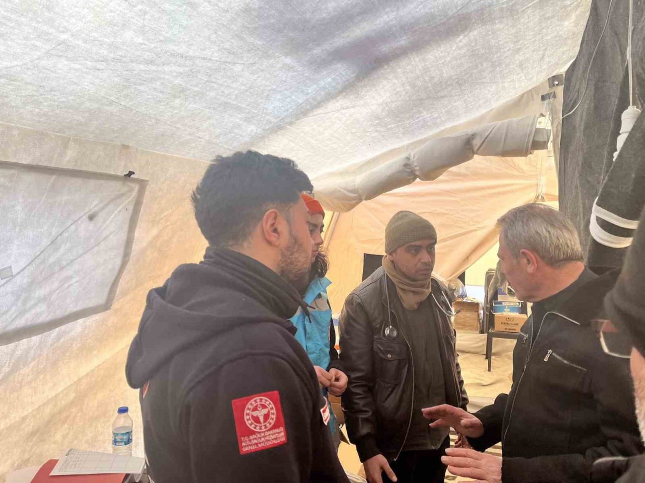 Milletvekili Tin, depremzedelerle görüştü