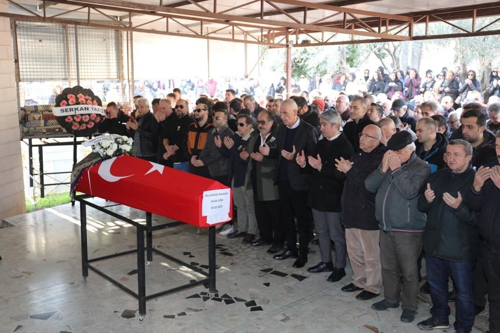 Depreme Antakya’da yakalanan genç kız bugün Marmaris’te defnedildi