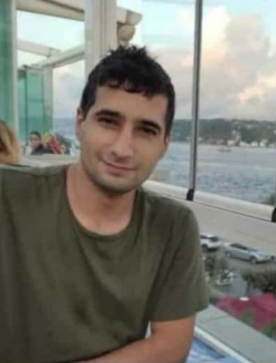 Depremde hayatını kaybeden polis memuru Sultanbeyli’de toprağa verildi