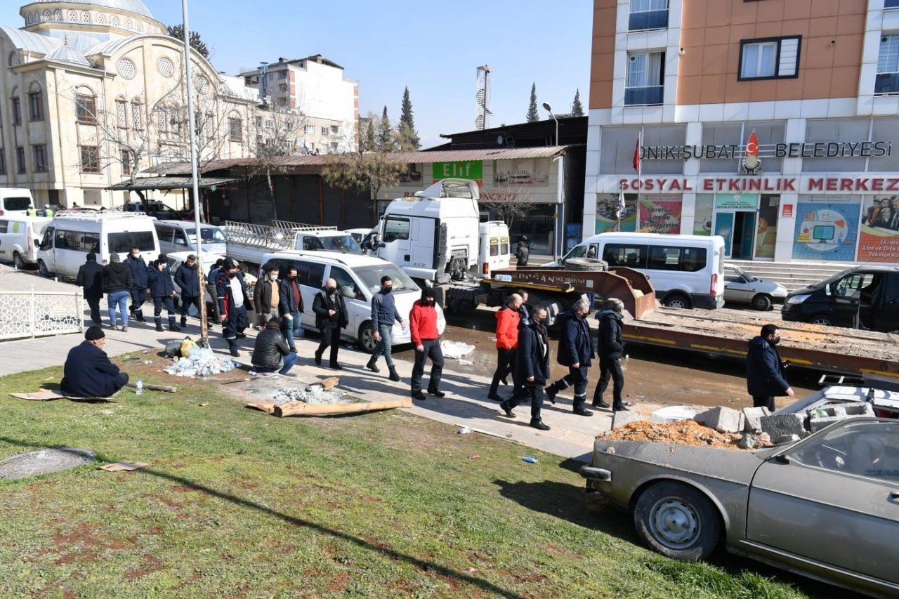 Melikgazi ekibi enkaz altından 20 vatandaşı kurtardı