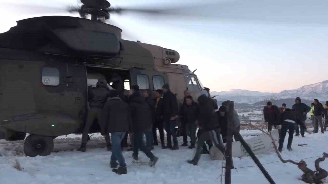 Mehmetçik deprem bölgesinde 19 binden fazla çadır kurulmasını sağladı