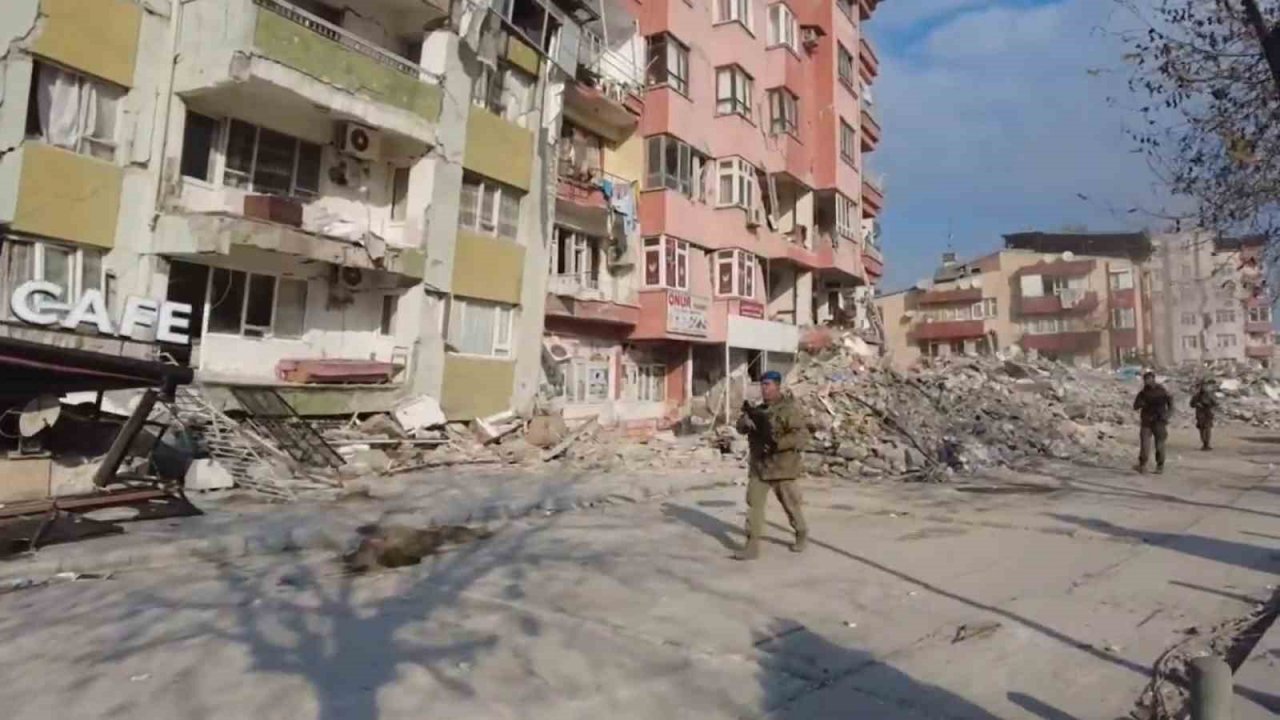 4’üncü Komando Tugayı Hatay’da asayişi sağlıyor