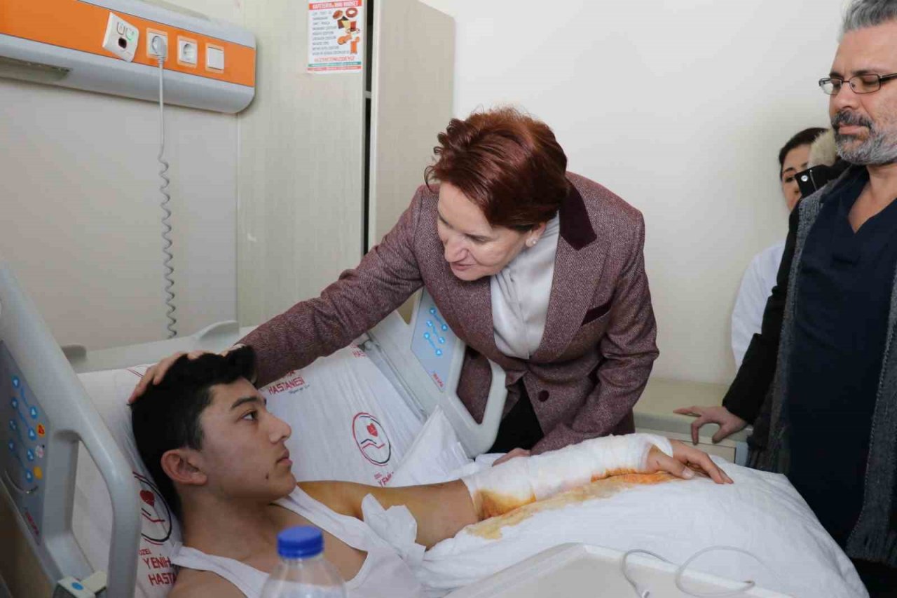 Akşener Osmaniye’de depremzedeleri hastanede ziyaret etti