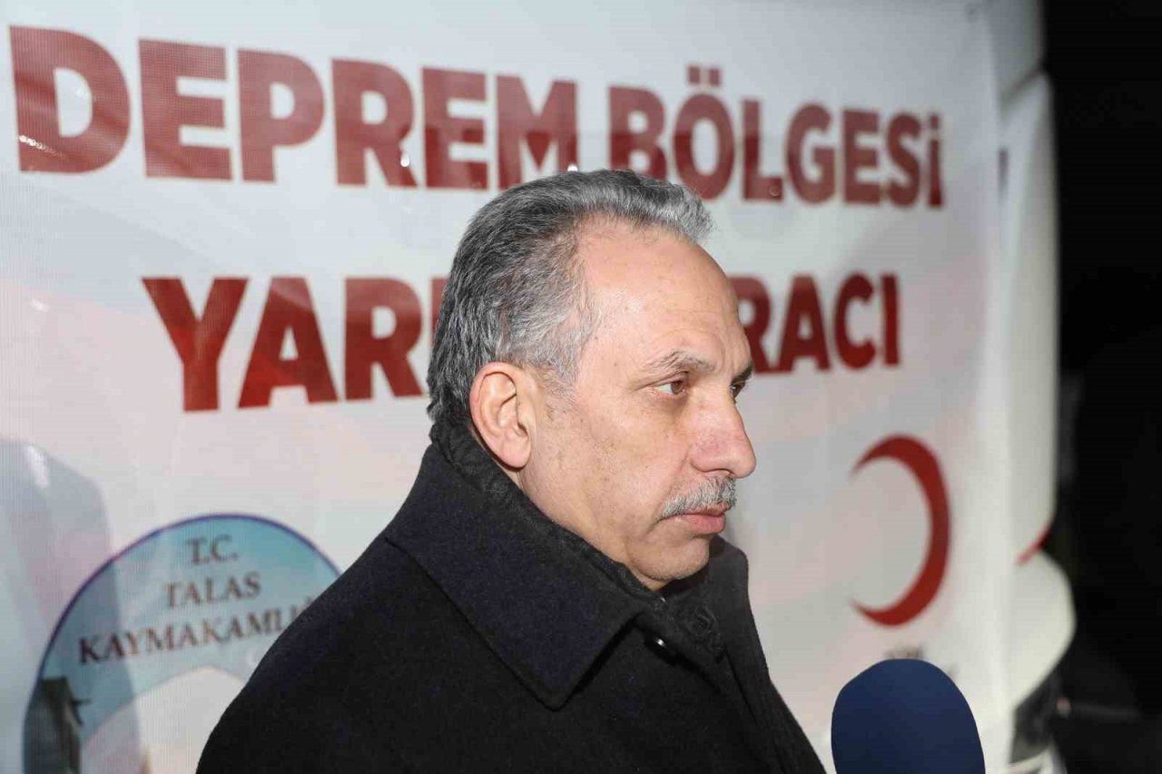 Talas’tan Deprem Bölgesine Gece Gündüz Yardım