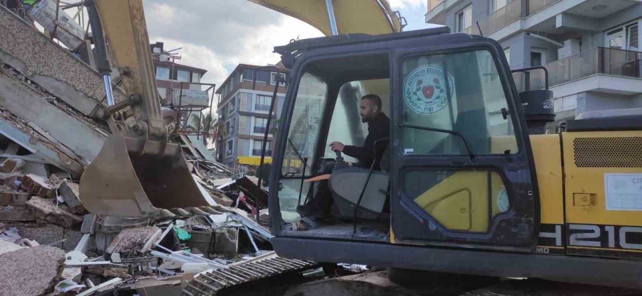 Yalova Altınova depremzedeler için bir oldu