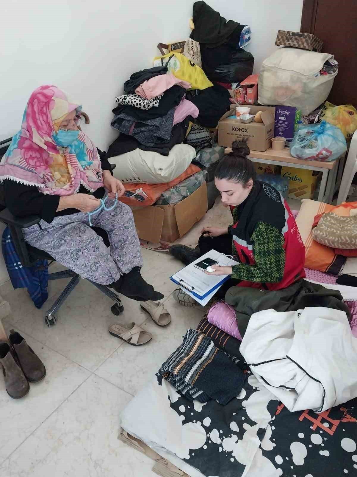 Aydın’dan giden ekipler depremzedelere psikolojik destek sağlıyor