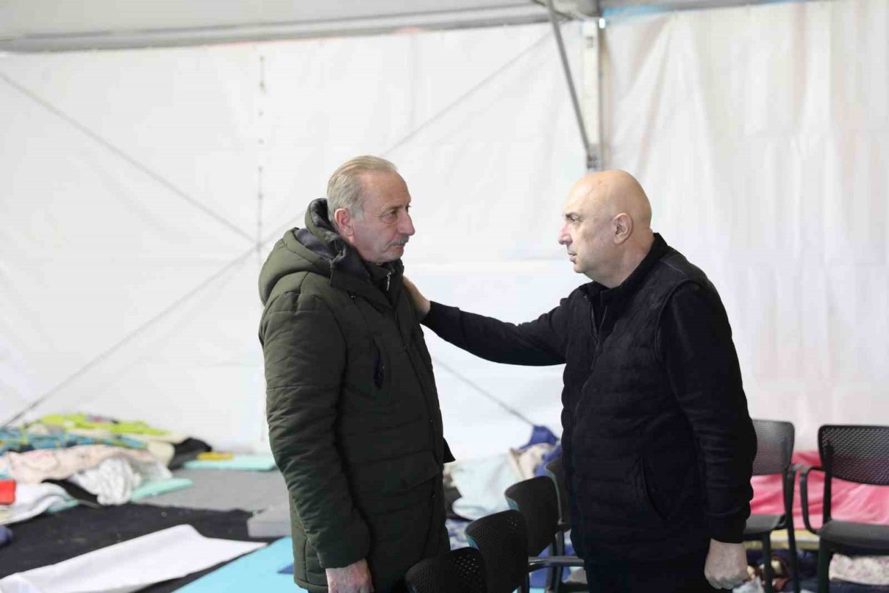 Başkan Atabay deprem bölgesine gitti