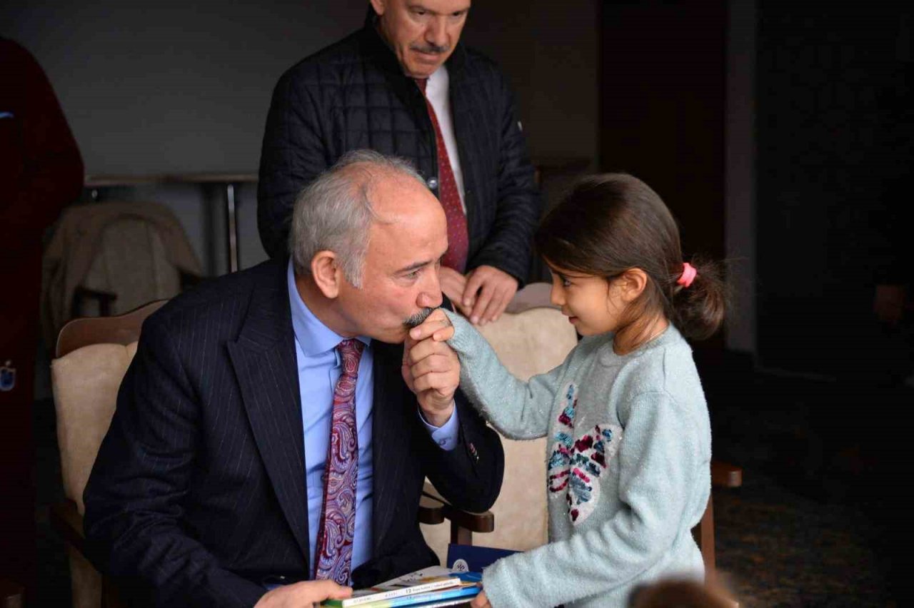 Trabzon depremzedelere kucak açtı