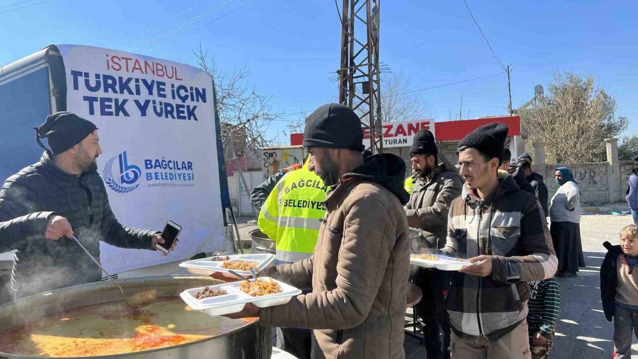 Bağcılar Belediyesi’nden deprem bölgesinde günde 12 bin kişiye 3 öğün sıcak yemek