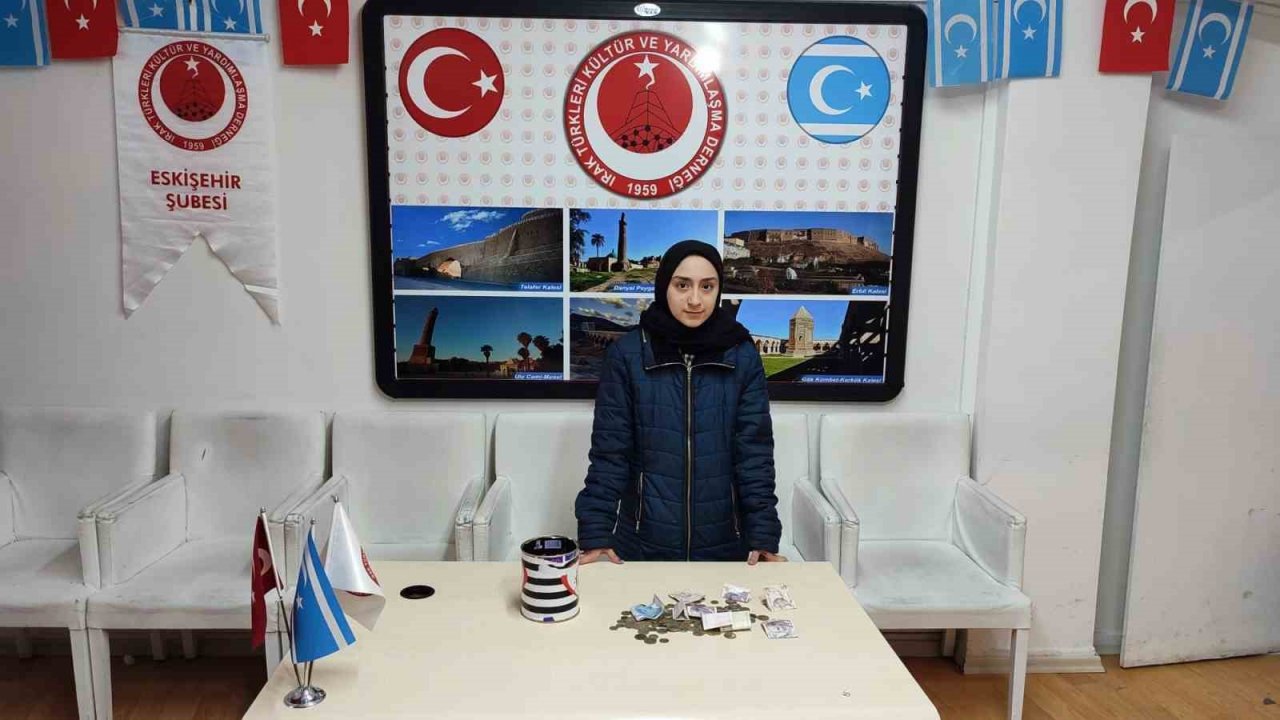 Eskişehir’de Iraklı genç kumbarası depremzedelere bağışladı