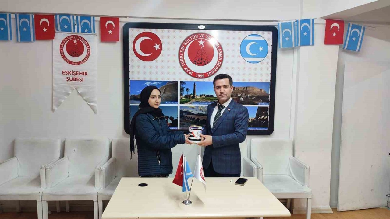 Eskişehir’de Iraklı genç kumbarası depremzedelere bağışladı