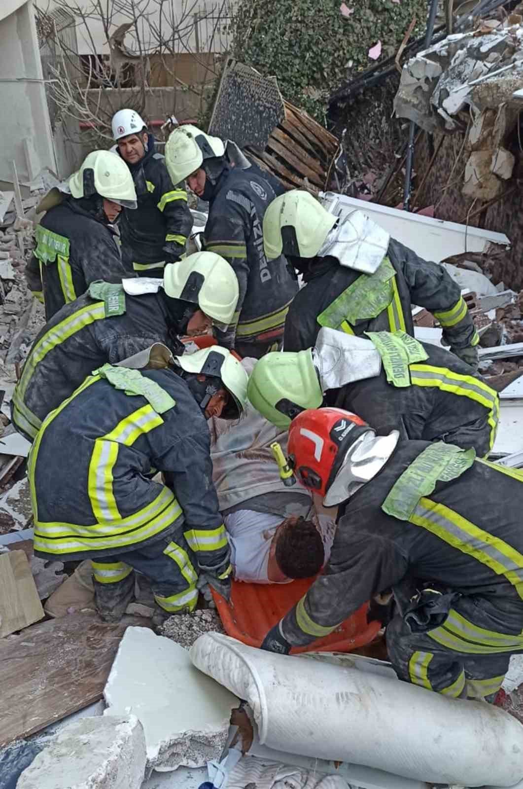 Denizli Büyükşehir ekipleri 36 cana can oldu