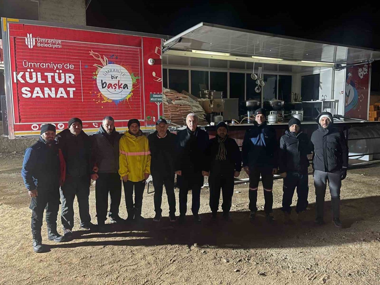 TFF, depremzedelerin hem yaralarını sarmak hem de yardımına koşmak için seferber oldu