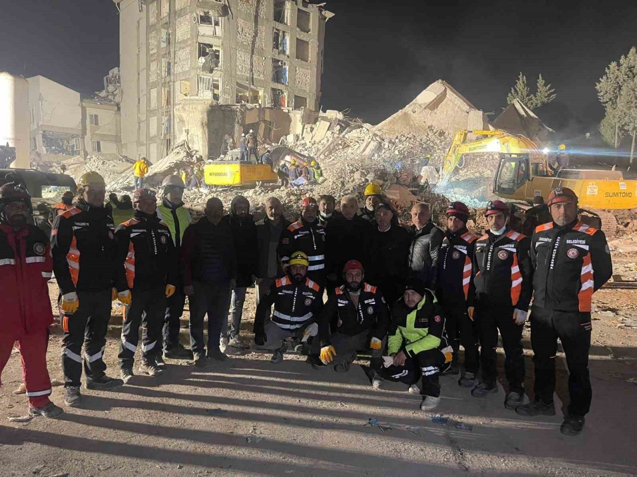 TFF, depremzedelerin hem yaralarını sarmak hem de yardımına koşmak için seferber oldu