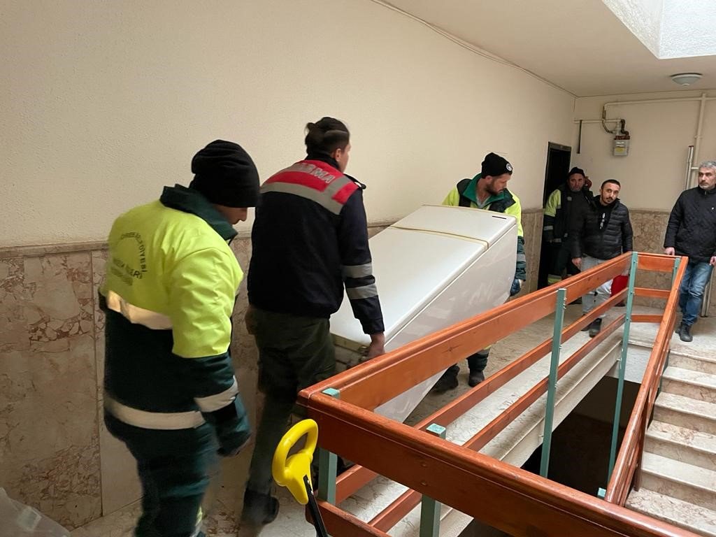 Keçiörenliler kapılarını depremzedelere açtı