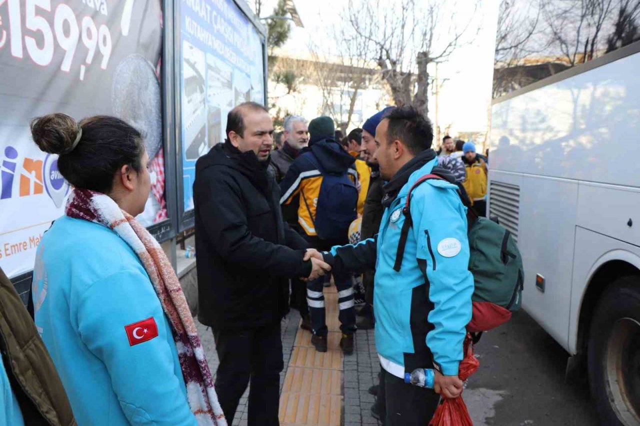 Kütahya İl Sağlık Müdürlüğü ekipleri deprem bölgesinden döndü