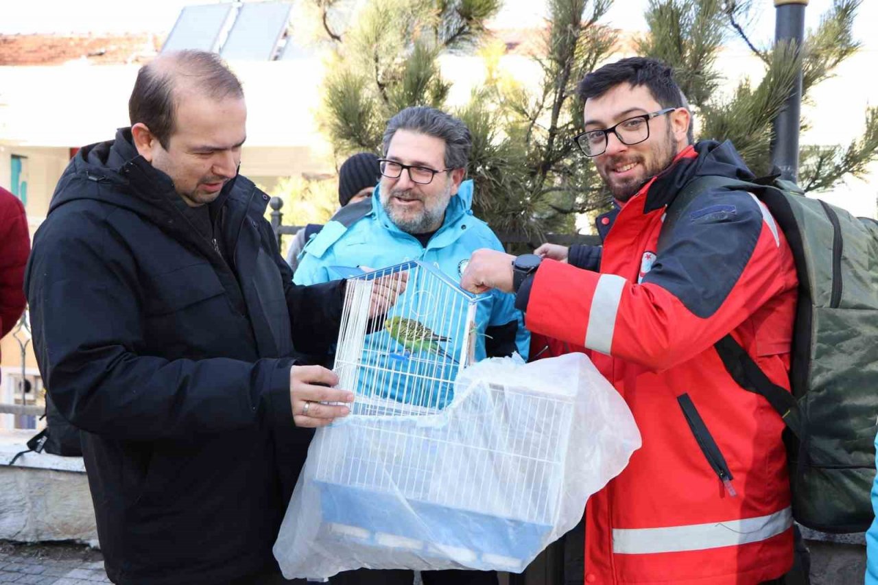 Kütahya İl Sağlık Müdürlüğü ekipleri deprem bölgesinden döndü