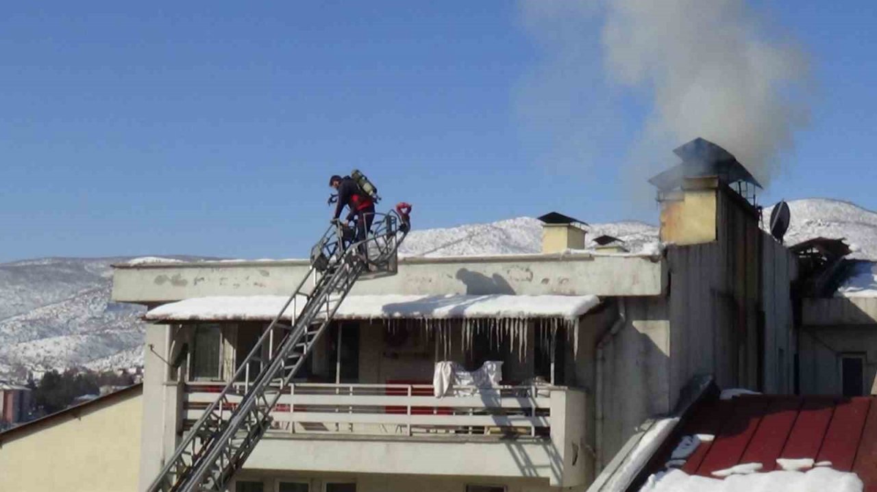Tunceli’de baca yangını büyümeden söndürüldü