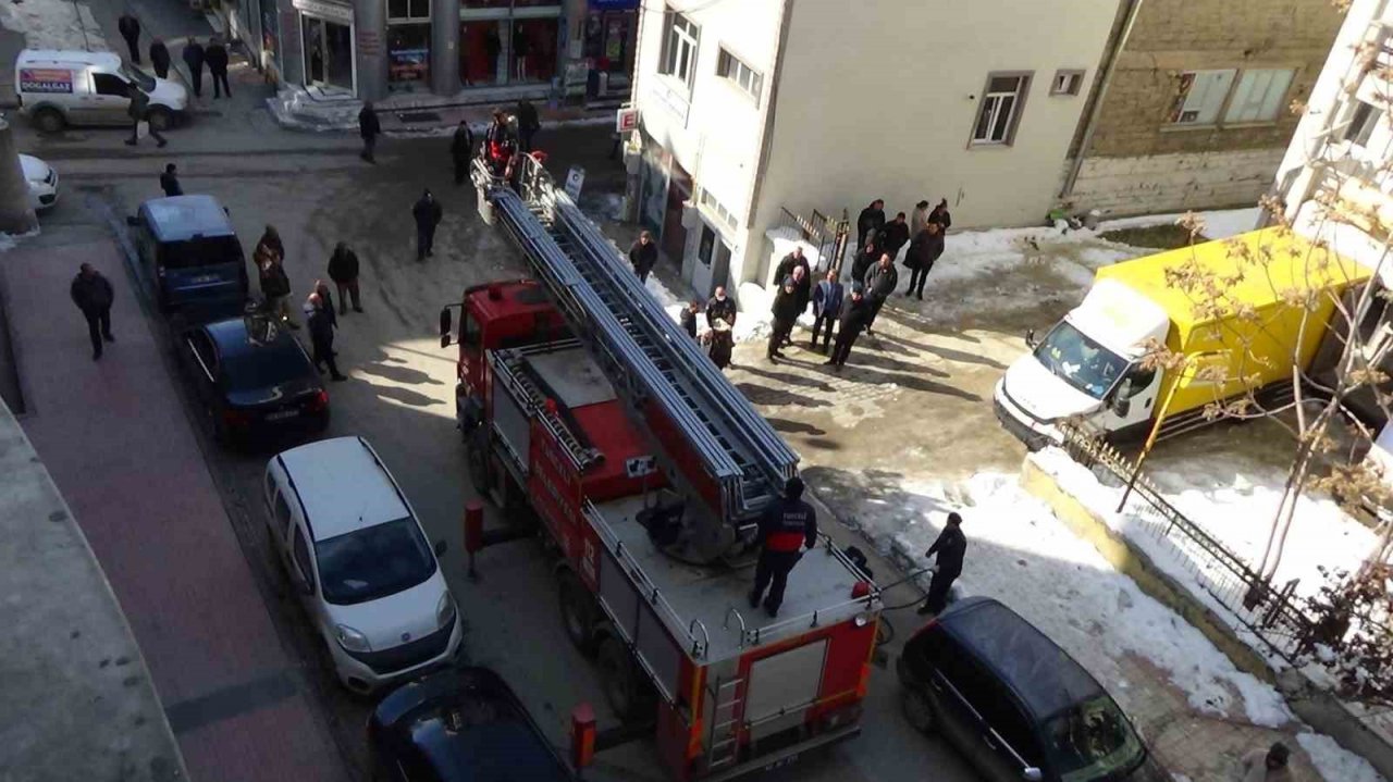 Tunceli’de baca yangını büyümeden söndürüldü