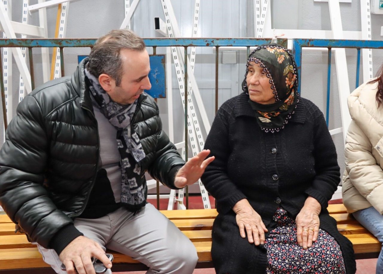 Yalova Belediyesi’nden depremzedelere “sosyal market” hizmeti