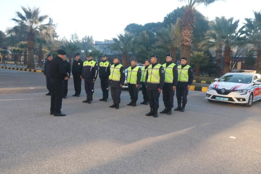 Aydın Jandarmasının 3 trafik timi Hatay’da görev yapacak