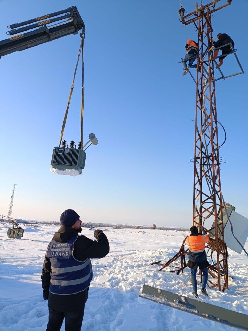 İller Bankası deprem bölgesinde içme suyu için hasar tespit çalışmalarını sürdürüyor
