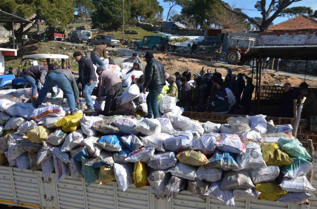 Koçarlı, depremzedelerin ısınması için seferber oldu